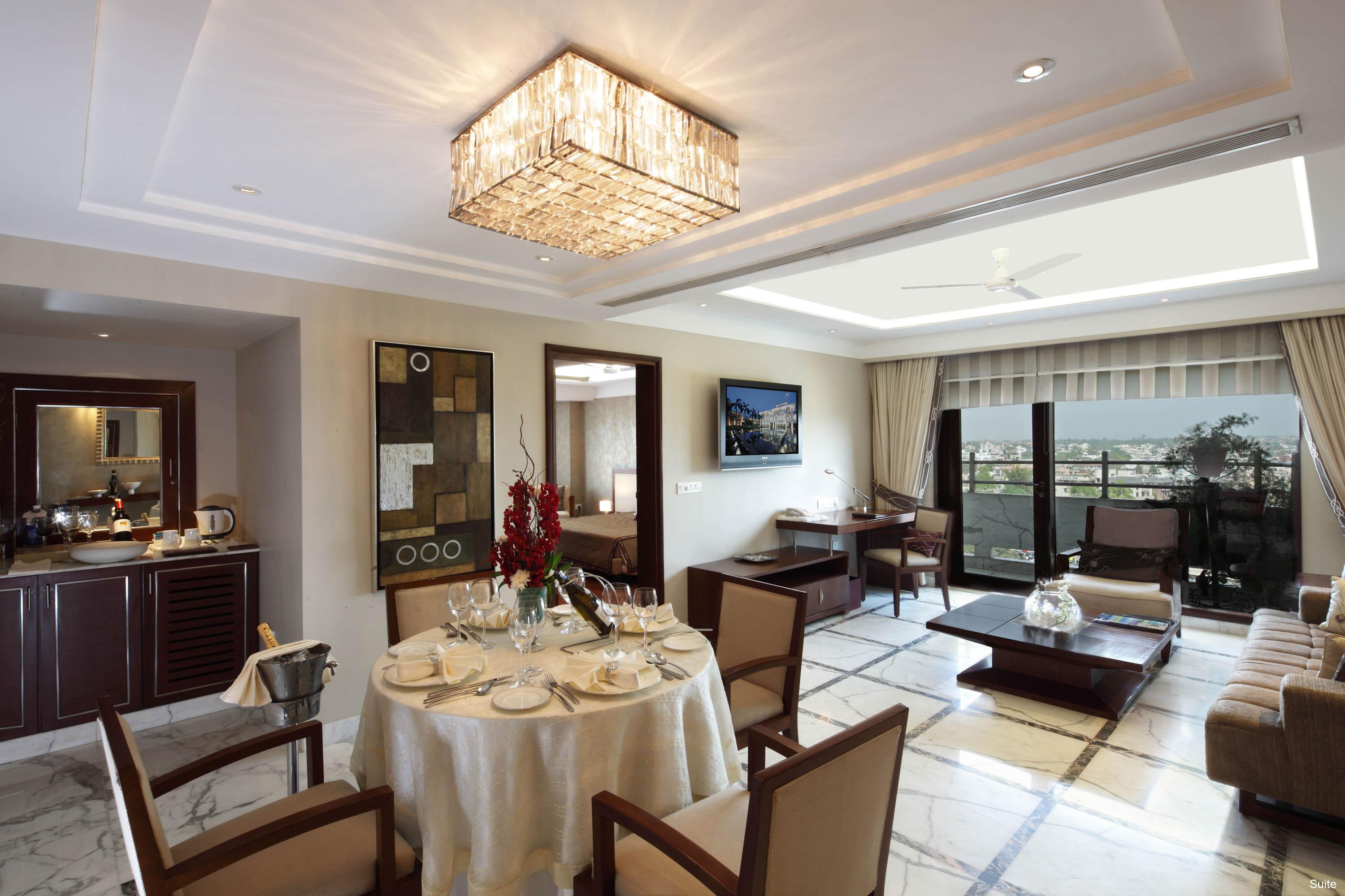 מלון ניו דלהי Jaypee Vasant Continental מראה חיצוני תמונה A suite at the Taj Mahal Palace, Mumbai