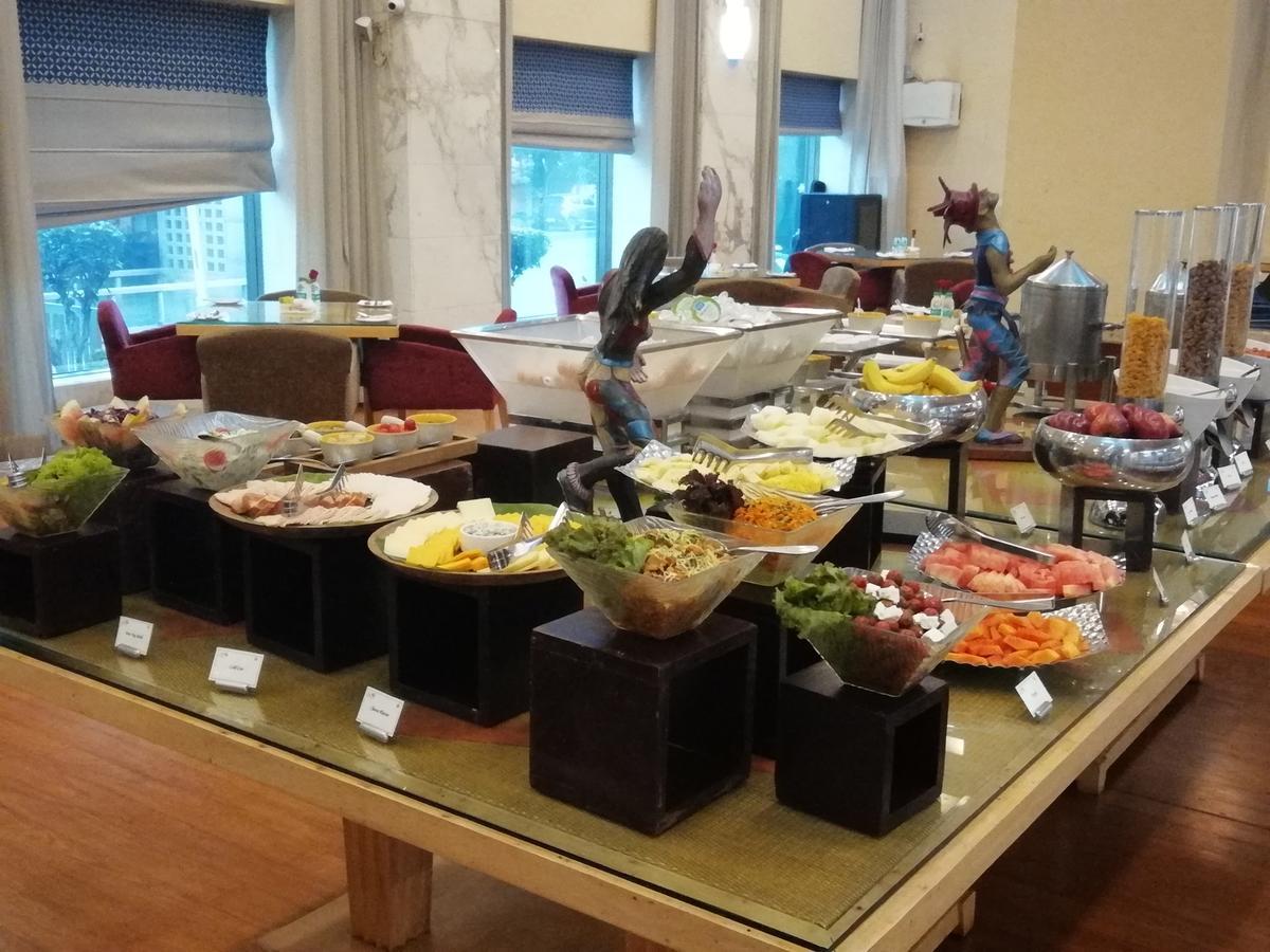 מלון ניו דלהי Jaypee Vasant Continental מראה חיצוני תמונה A salad bar